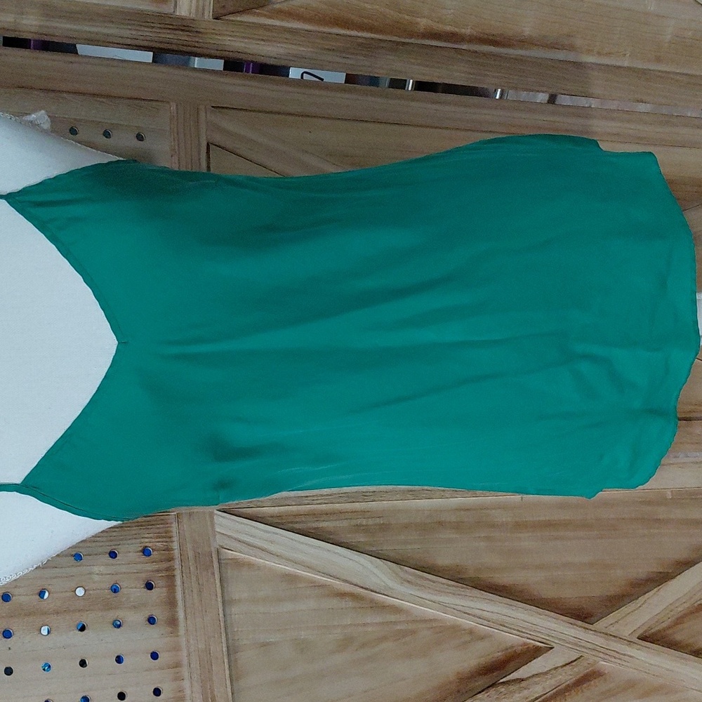 J. Crew Vibrant Green Blouse ,100%silk - Picture 1 of 4